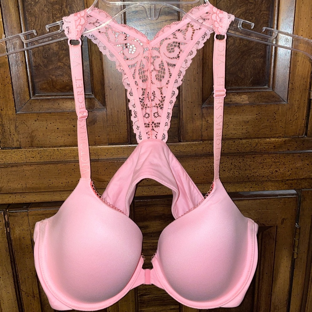 Pink Victoria secret bra with razor back